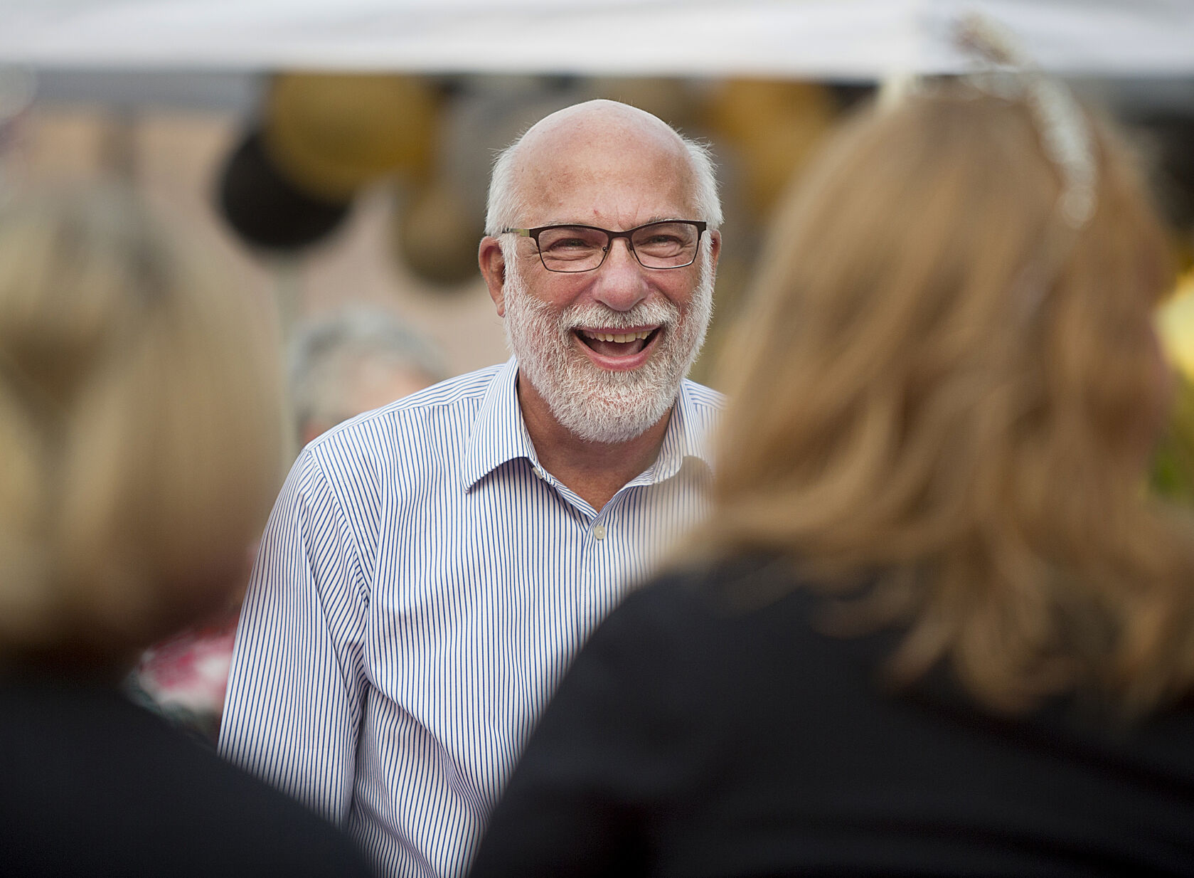 201001-newslocal-floatretirement 02.jpg